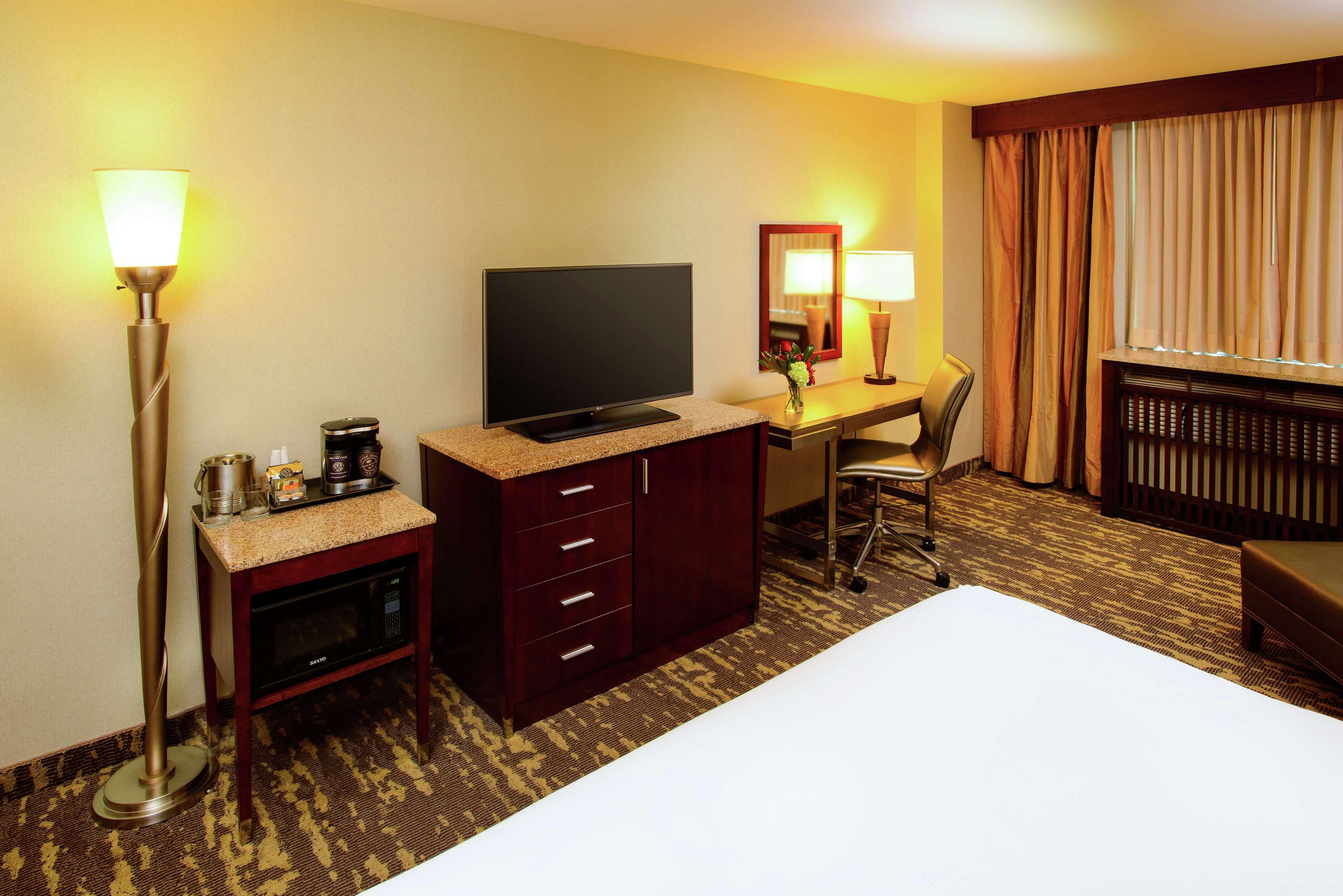 Doubletree By Hilton Rochester - Mayo Clinic Area Экстерьер фото
